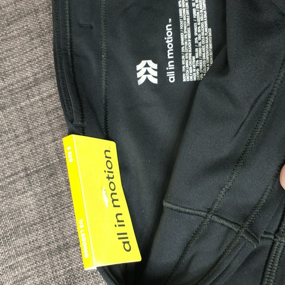 All in Motion Leggings. Black Size S NWT - Picture 5 of 5